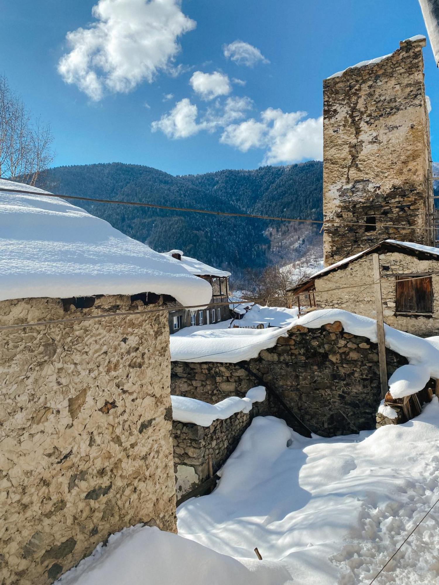 Guest House-Waterfall Chokhuldi Exterior photo